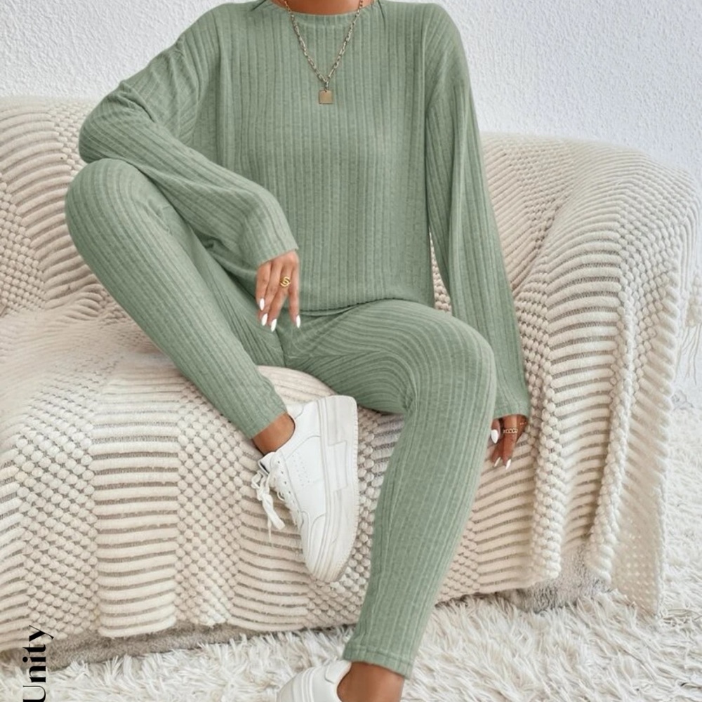 SHEIN size extra small green 2 piece outfit brand new